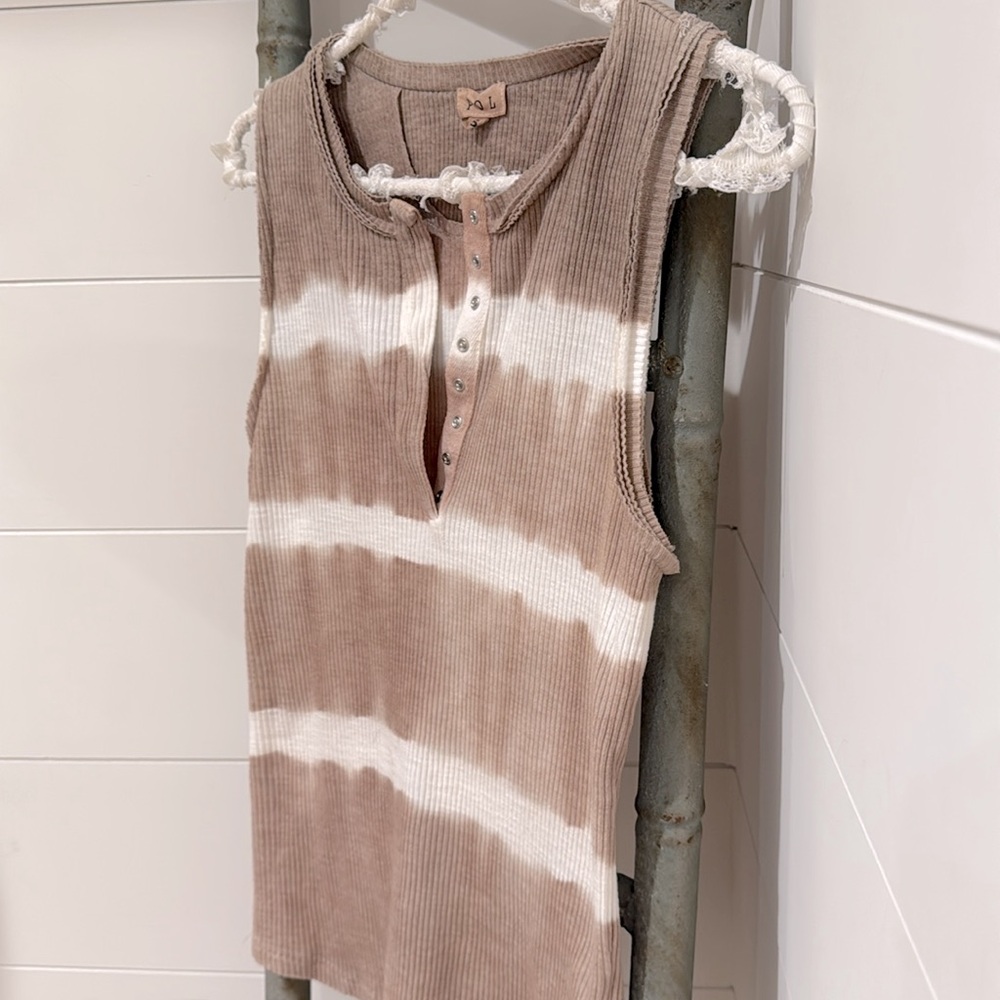 POL Taupe and White Striped Ribbed Tank Top - Picture 4 of 4